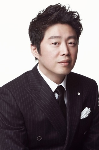 Kim Hee Won